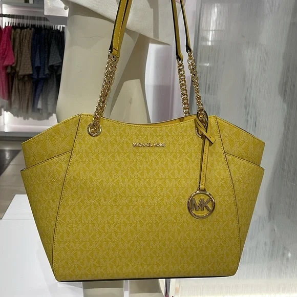 Michael Kors Jet Set Large Signature Logo Chain Shoulder Tote
DAISY YELLOW
NWT - Picture 14 of 16